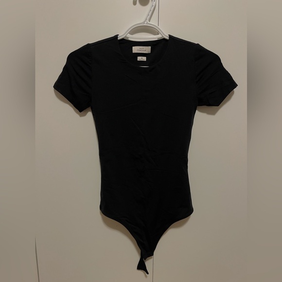 *SOLD* Aritzia Babaton Contour Bodysuit - Picture 1 of 3